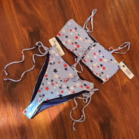 🆕Dippin’ Daisy’s Sky Star bikini set - Picture 9 of 15